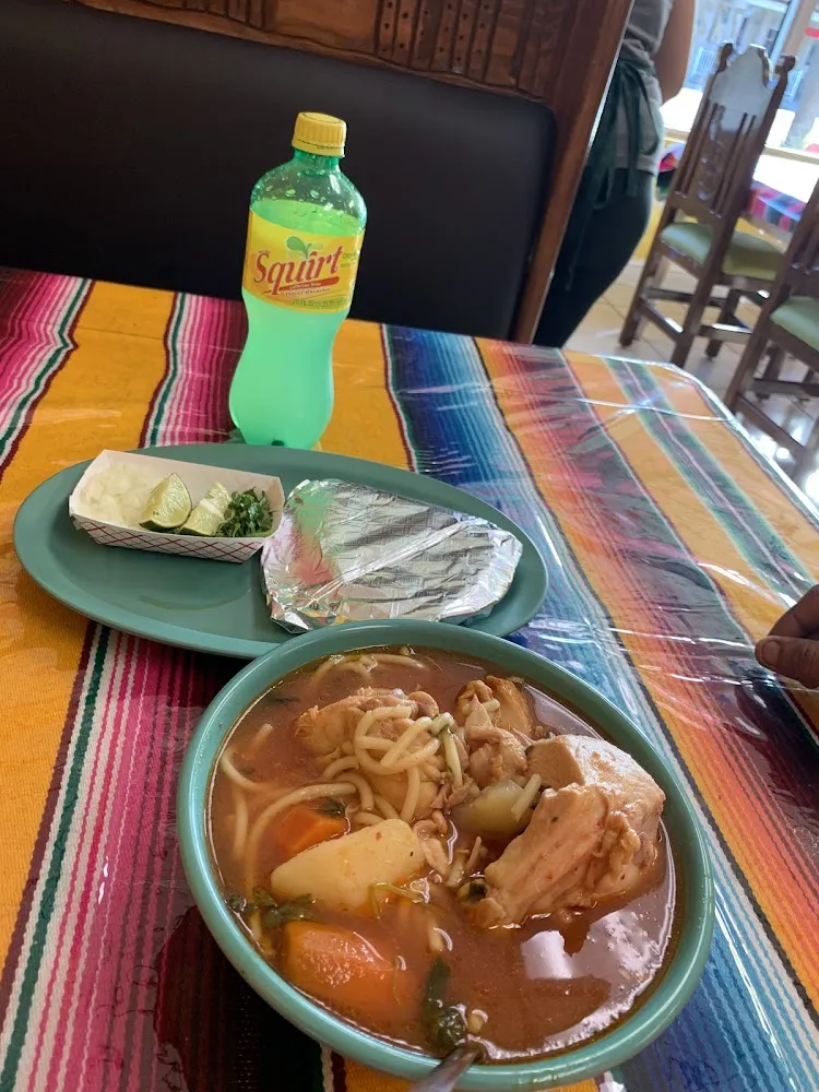 Caldo D Pollo
